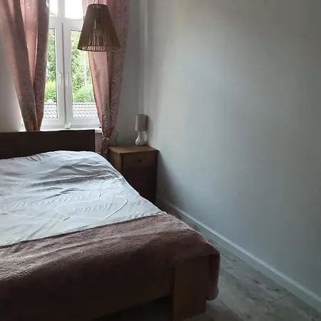 Kominkowy Przy Parku Apartman *